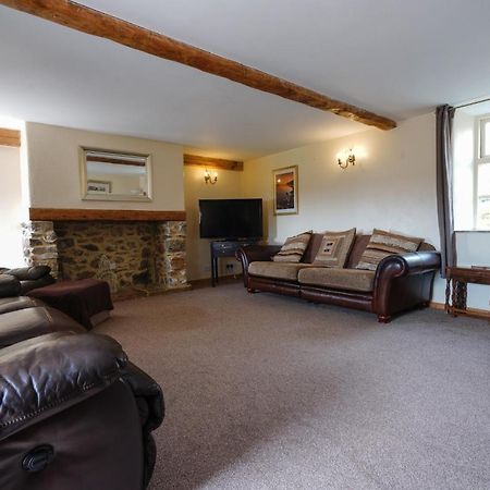 Hulmes Vale House - Sleeps 14 - Peak District Villa Buxton  Exterior photo