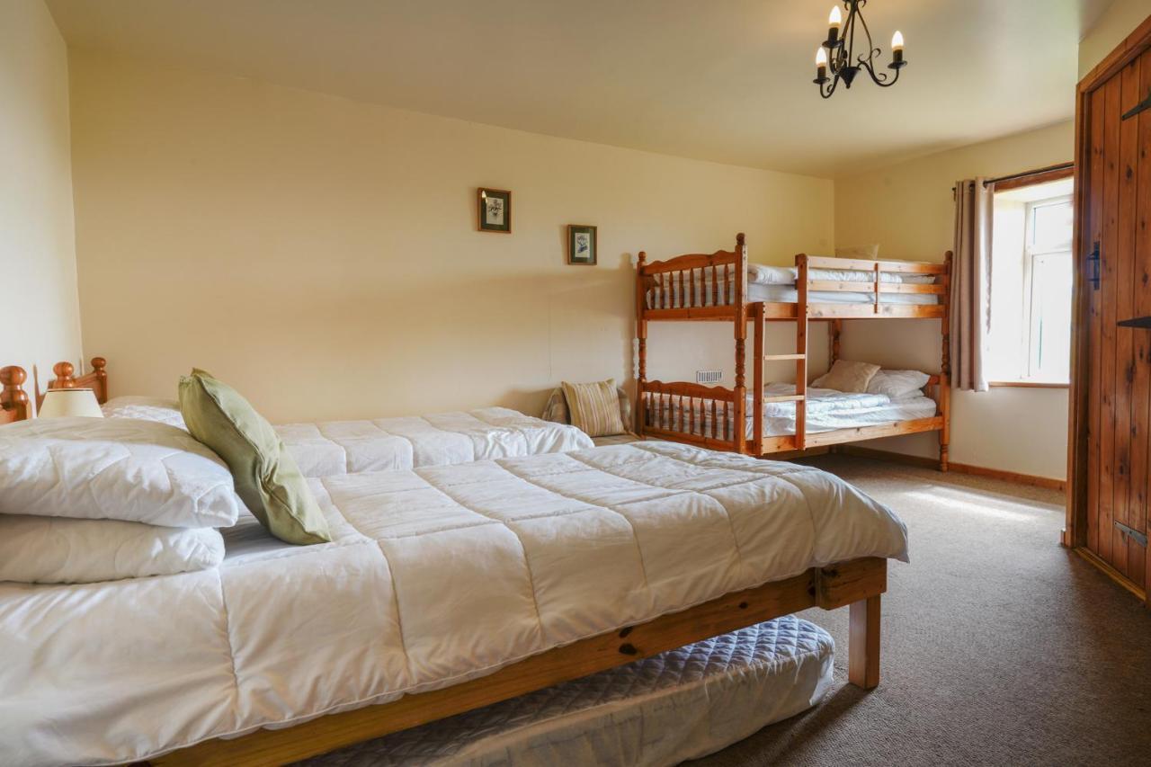 Hulmes Vale House - Sleeps 14 - Peak District Villa Buxton  Exterior photo